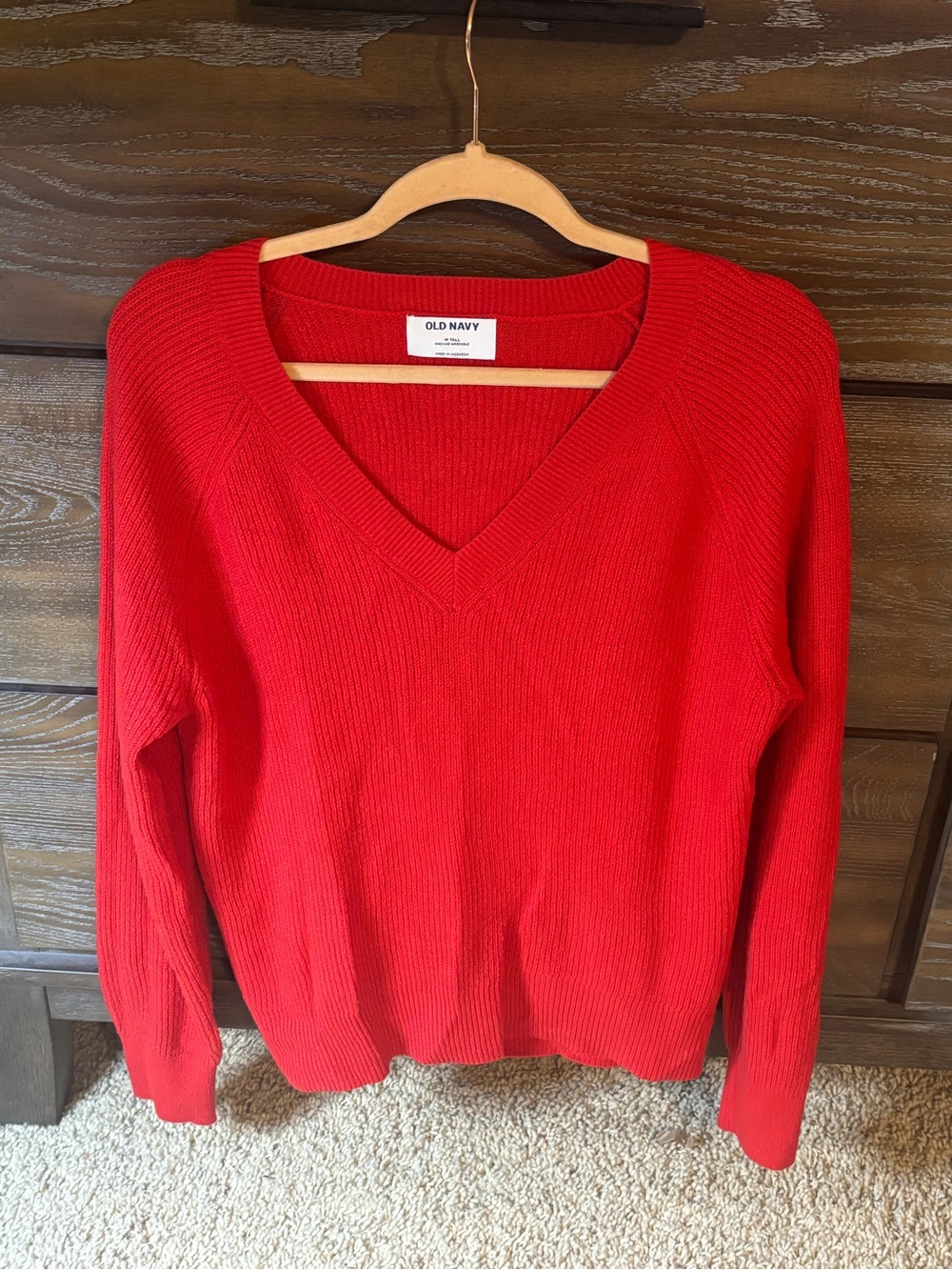 Old Navy Red M Tall V-Neck Women's Sweater